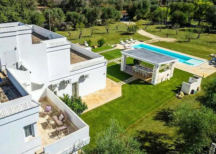 别墅 Gabriella By *